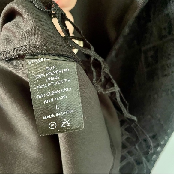 Aster the label Black Lace Sleeveless shift mini Dress size large - Picture 9 of 10